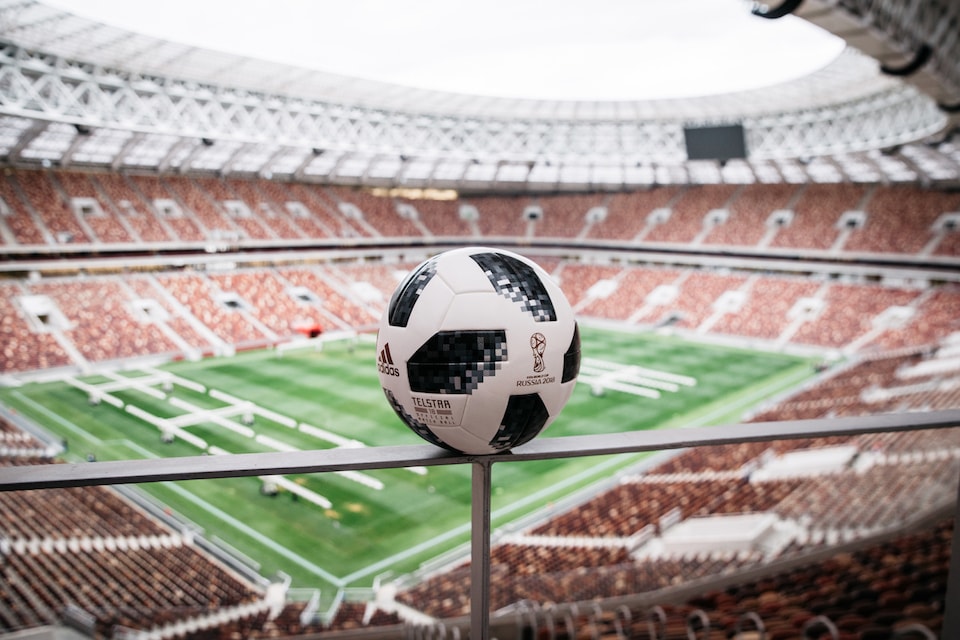 adidas 2018 FIFA World Cup Match Ball Russia Soccer Football Tournament