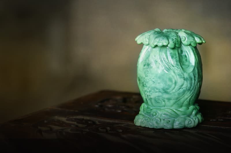 Alien & Predator Jade Vinyl Figures by Tik Ka