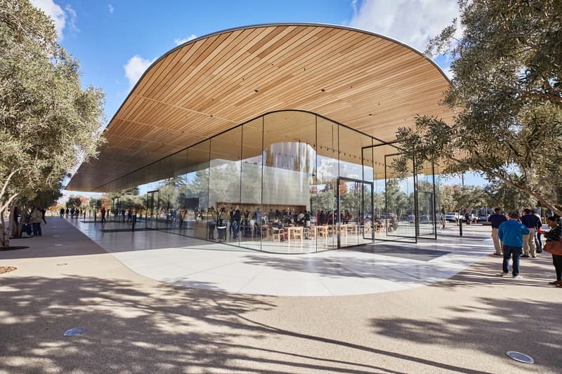 Apple Park Visitor Center Open Public 2017 November Cupertino California