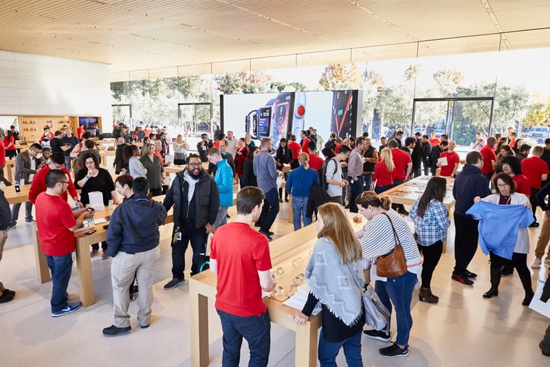 Apple Park Visitor Center Open Public 2017 November Cupertino California