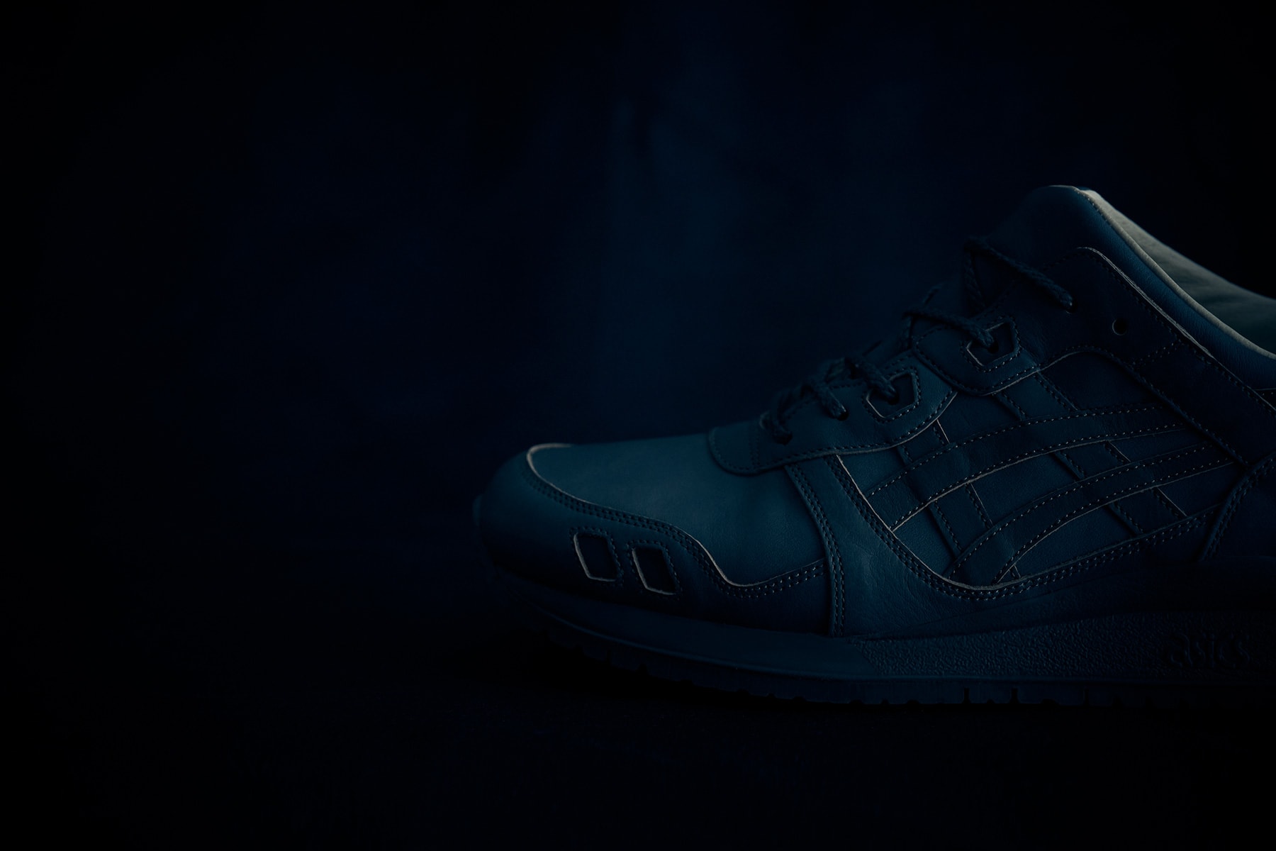 ASICS TIGER Made in Japan GEL Lyte III Indigo handmade 2017 December 9 Dark Light Shoe Sneaker Release Date Drop Info blue dye 