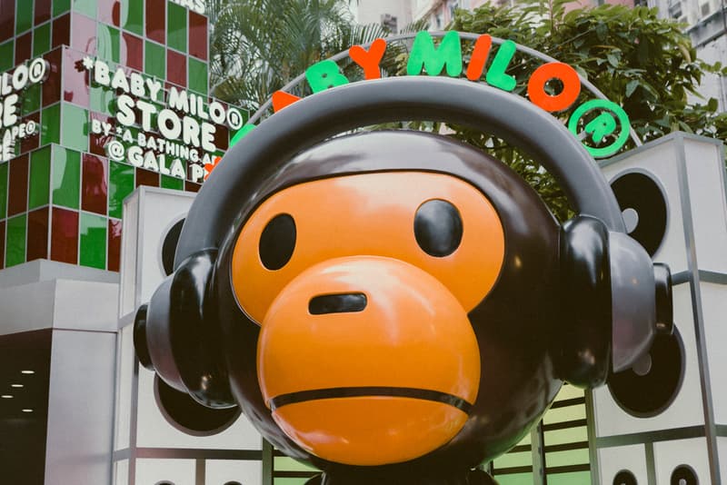 Gala Place BAPE Baby Milo Christmas Pop-Up Shop LIMITED STORE Mug Lip Balm DJ tote bag snow globe key ring camouflage Walkman 1 Folder ceramics
