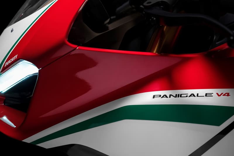 Ducati Panigale V4 Supersport Motorcycle S Speciale Superbike Bikes Red