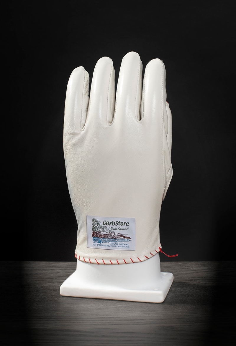 Garbstore Our Hands Christmas Charity Auction Exhibition Yuki Matsuda Monitaly Yuketen NEEDLES NEPENTHES Engineered Garments Avi Gold TSPTR SURF IS DEAD Coverture Daiki Suzuki nanamica gimme 5 snoopy 3d printed vintage gloves