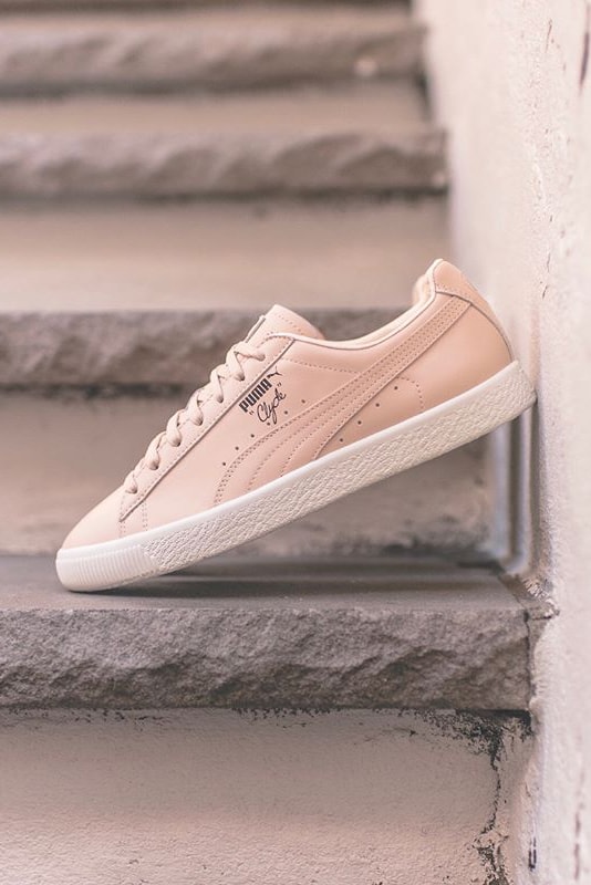 Shop KITH NYC Unisex Suede Collaboration Leather Logo Shoes by