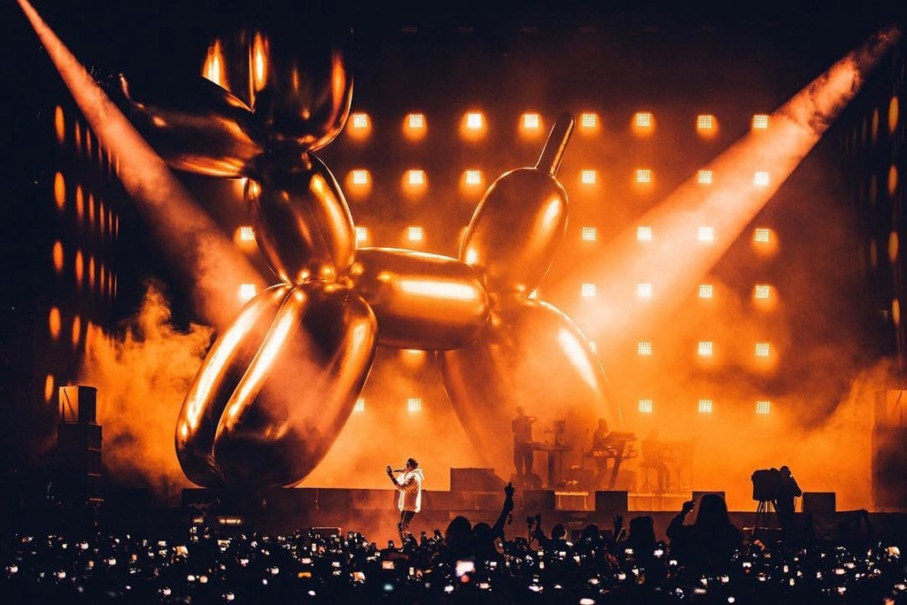 Jeff Koons Louis Vuitton Collaboration JAY-Z V Festival 4:44 Tour