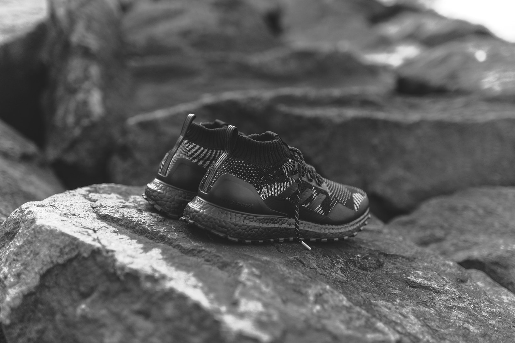 KITH nonnative adidas UltraBOOST Mid Consortium Twinstrike Originals Collaboration Japan United Arrows webstore black patchwork 3m drop release date info time app closer look black friday midnight 2017 november 24 Japan New York Ronnie Fieg KITH App