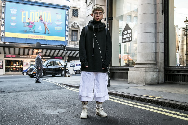 London Street Style Fall/Winter 2017 Autumn/Winter Balenciaga Supreme Off-White YSL Yeezy Louis Vuitton comme des garçons