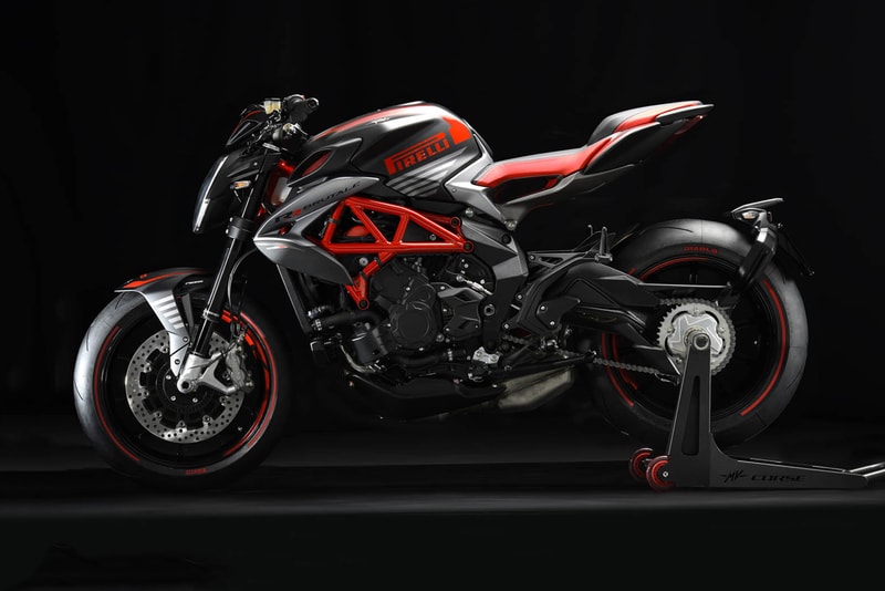 MV Agusta Brutale Pirelli Edition Motorcycle Red Blue 800 RR Bikes