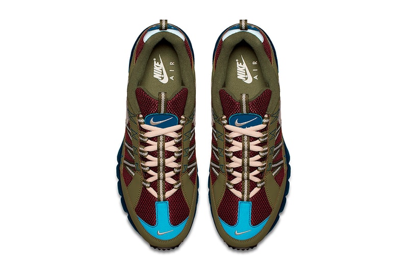 Nike Air Humara 17 General Release December 1 2017 Supreme