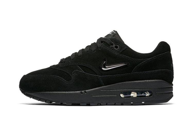 Nike Covers the Air Max 1 SC Jewel in "Triple Black"