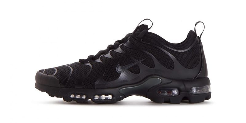 nike air max plus tn ultra triple black