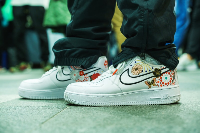 Atmos Con 2017 Japan Virgil Abloh Vetements Kaws Supreme Reebok InstaPump Fury Nike Air Force 1 Air Max 1 Virgil Abloh x Nike Air Jordan 1 Off-White Vapormax Air Max 90 Nike SB Dunk High Custom Air Force 1  Roger Federer 3 Asics Gel Mai Tiger  Air Jordan 4