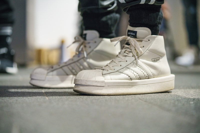 Atmos Con 2017 Japan Virgil Abloh Vetements Kaws Supreme Reebok InstaPump Fury Nike Air Force 1 Air Max 1 Virgil Abloh x Nike Air Jordan 1 Off-White Vapormax Air Max 90 Nike SB Dunk High Custom Air Force 1  Roger Federer 3 Asics Gel Mai Tiger  Air Jordan 4