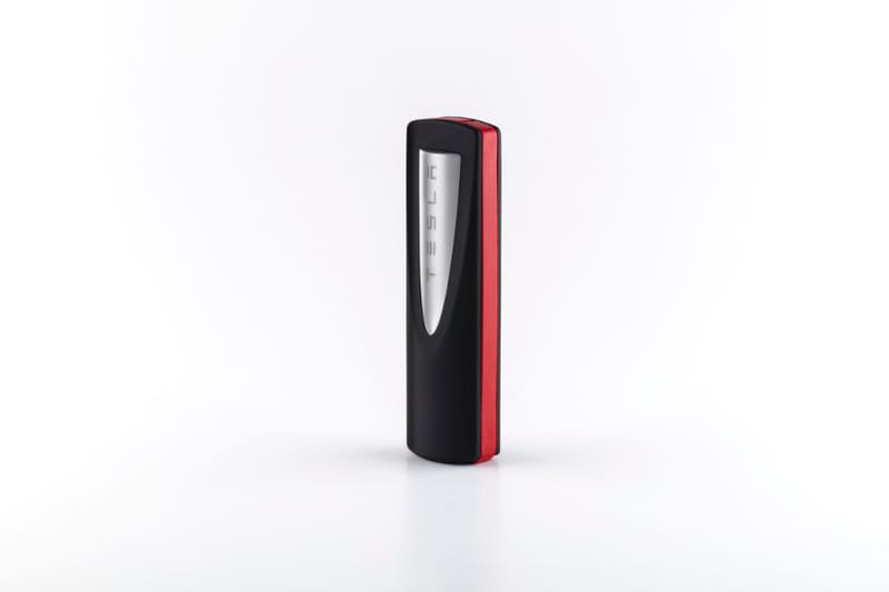 Tesla Design Studio Releases a Sleek Powerbank