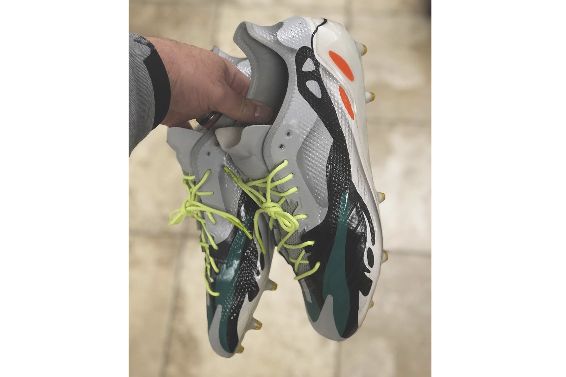 adidas YEEZY Wave Runner 700 Custom Cleats Mache Kanye West Sneakers Football