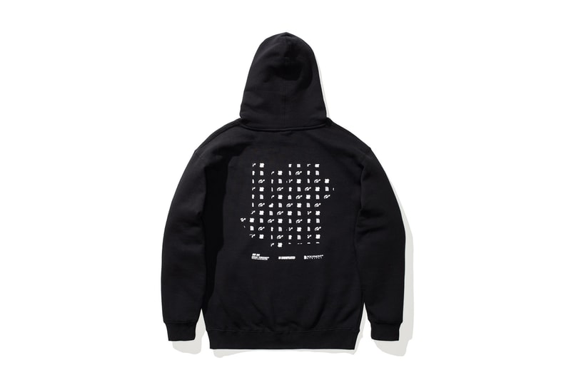 BAPE UNDEFEATED Gran Turismo Sport Collaboration A Bathing Ape UNDEFEATED Black White Grey T-shirt Hoodie Logo Branding California Sony Playstation