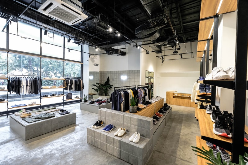 Commonwealth Manila Flagship Store December 2017 Launch Philippines