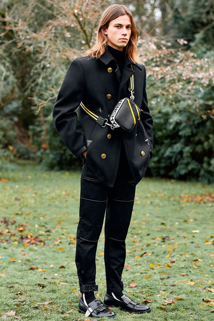 Givenchy Pre Fall Pre-Fall 2018 Collection Lookbook Balenciaga Speed Trainer Paris Fashion Week 2018 Clare Waight Keller