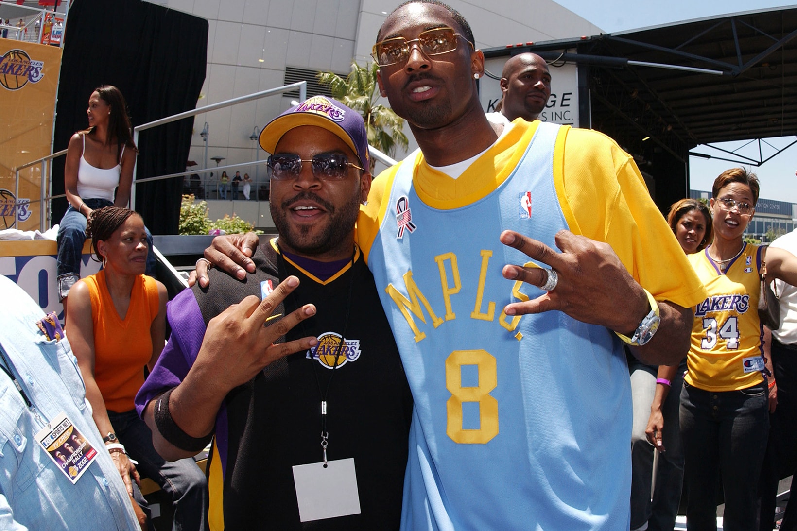 Ice Cube Kobe Bryant Tribute The Players Tribune Los Angeles Lakers LA NBA 8 24 Black Mamba Jersey Retirement Frobe