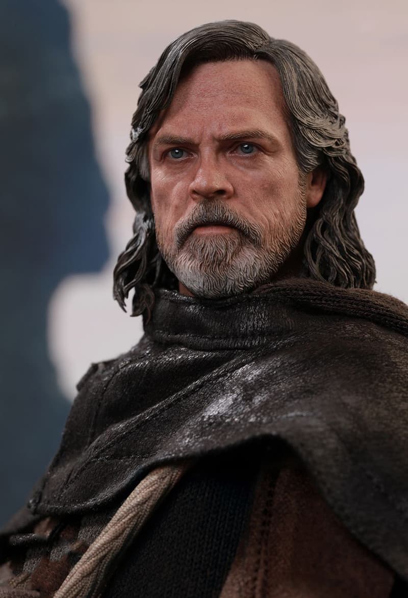 Luke Skywalker Star Wars The Last Jedi Hot Toys Collectible 1/6 Figure