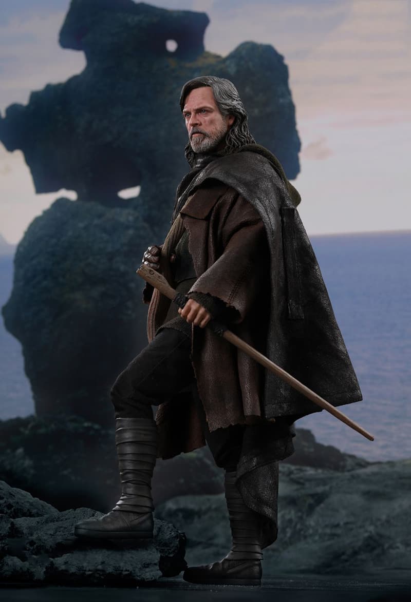 Luke Skywalker Star Wars The Last Jedi Hot Toys Collectible 1/6 Figure