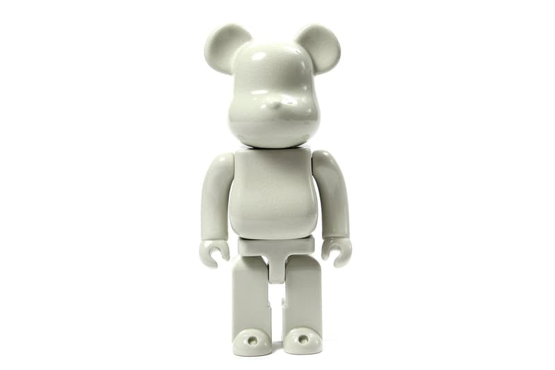 Medicom Toy Kutani Awata Yu BE@ARBRICK Off-White Figure Japan Toys Gifts Ware Porcelain