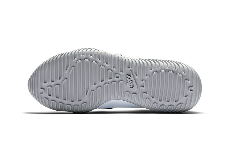 Nike KMTR Premium Obsidian Wolf Grey White Footwear Sneakers