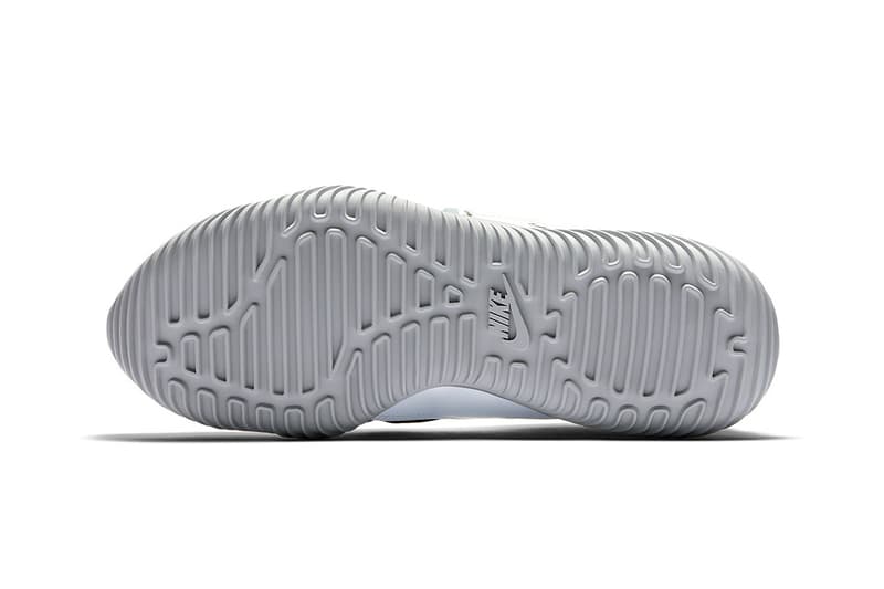 Nike KMTR Premium Obsidian Wolf Grey White Footwear Sneakers