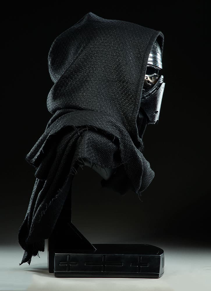 Star Wars Kylo Ren Life-Size Bust Slideshow Toys The Last Jedi