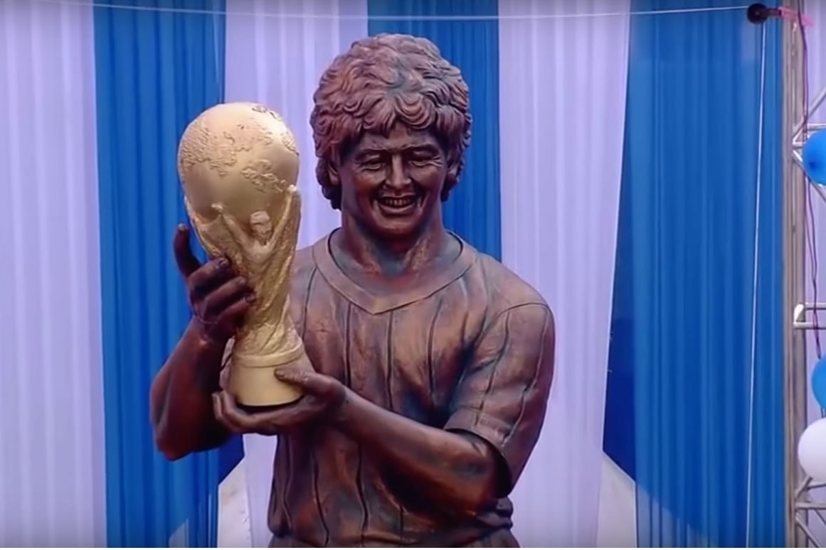 Diego Maradona Statue India Soccer Football