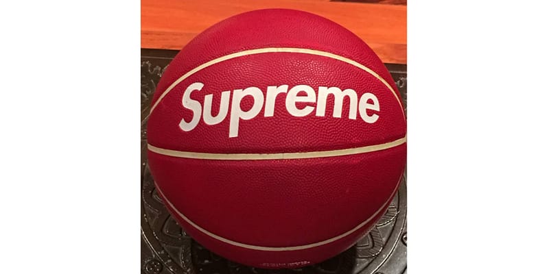 supreme バスケットボール