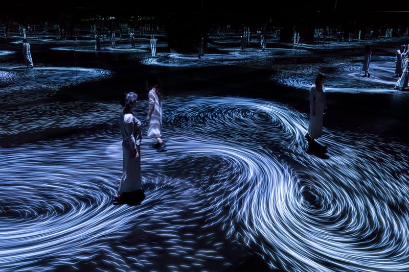 teamLAB Unveils Water-Themed Installation
