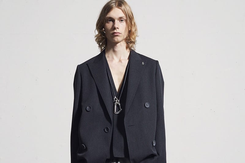 The RERACS Play With Silhouette Shapes for Spring/Summer 2018