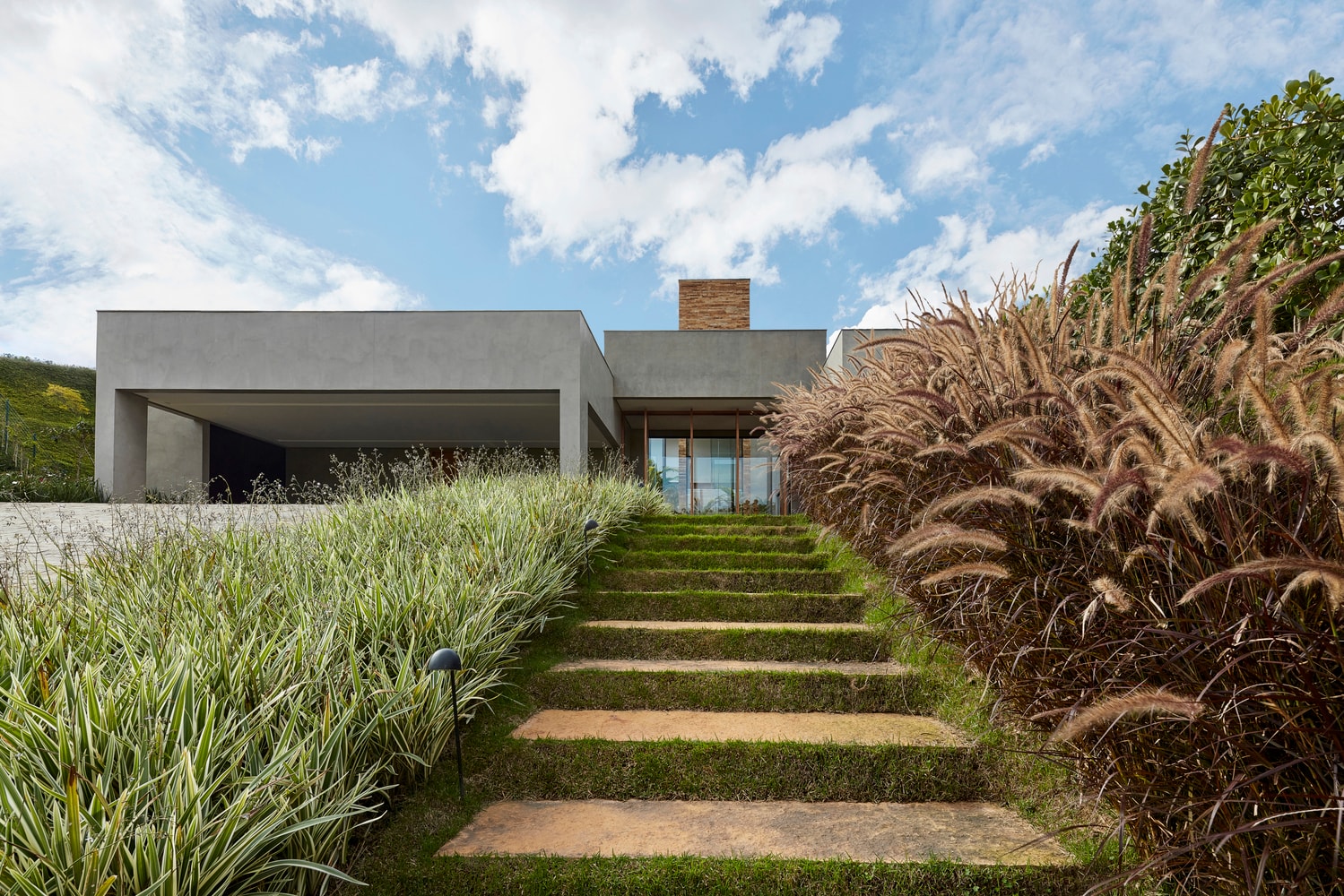 Valley House David Guerra Architects Nova Lima Brazil