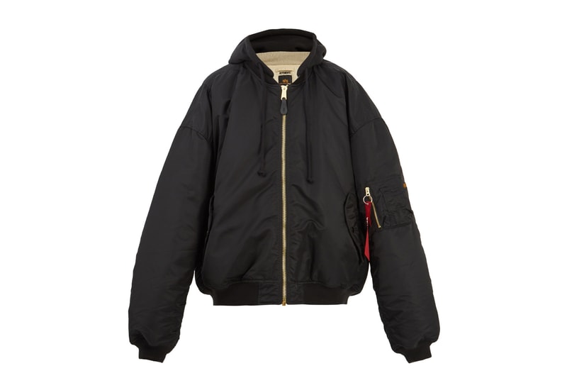 Vetements 2018 Spring Summer First Drop Levi's Jeans Staff T-Shirt Hoodie