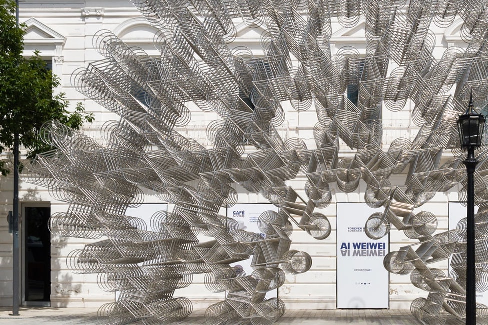 Ай Вэйвэй Выставка «Прививка» в Буэнос-Айресе Fundacion PROA Семена подсолнечника навсегда Велосипеды Хэ Се