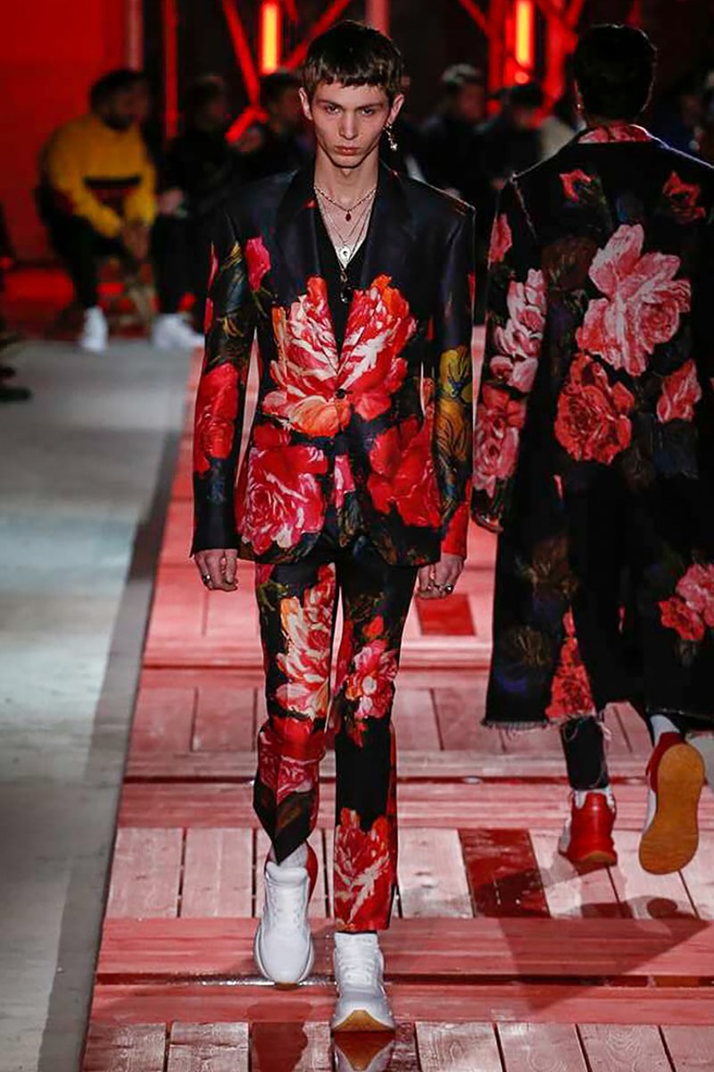 Alexander McQueen 2018 Fall Winter Collection paris fashion week mens 2018 fall winter pfw pfwm