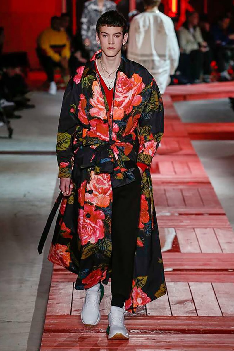 Alexander McQueen 2018 Fall Winter Collection paris fashion week mens 2018 fall winter pfw pfwm