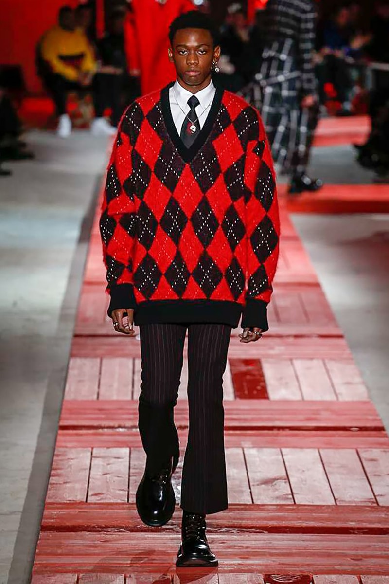 Alexander McQueen 2018 Fall Winter Collection paris fashion week mens 2018 fall winter pfw pfwm