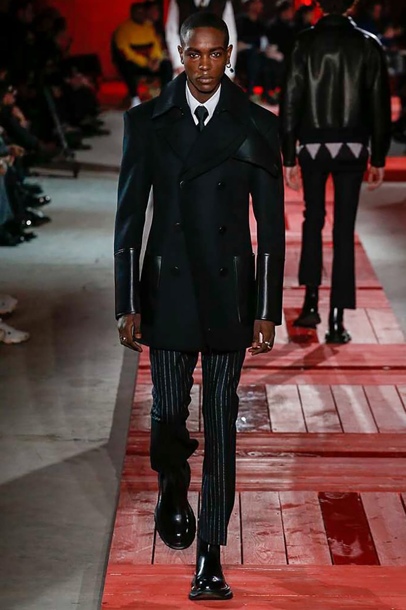 Alexander McQueen 2018 Fall Winter Collection paris fashion week mens 2018 fall winter pfw pfwm