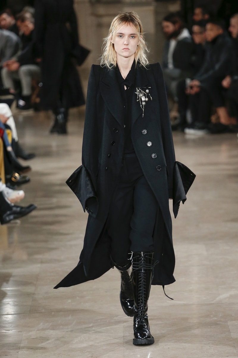 Ann Demeulemeester 2018 Fall Winter Collection paris fashion week mens runway pfw pfwm