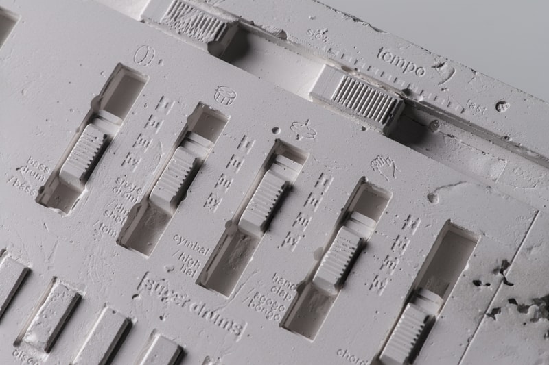 Daniel Arsham Future Relic 09 Artworks Art Keyboard Collectible Casio Casiotone MT 500 Keyboard White