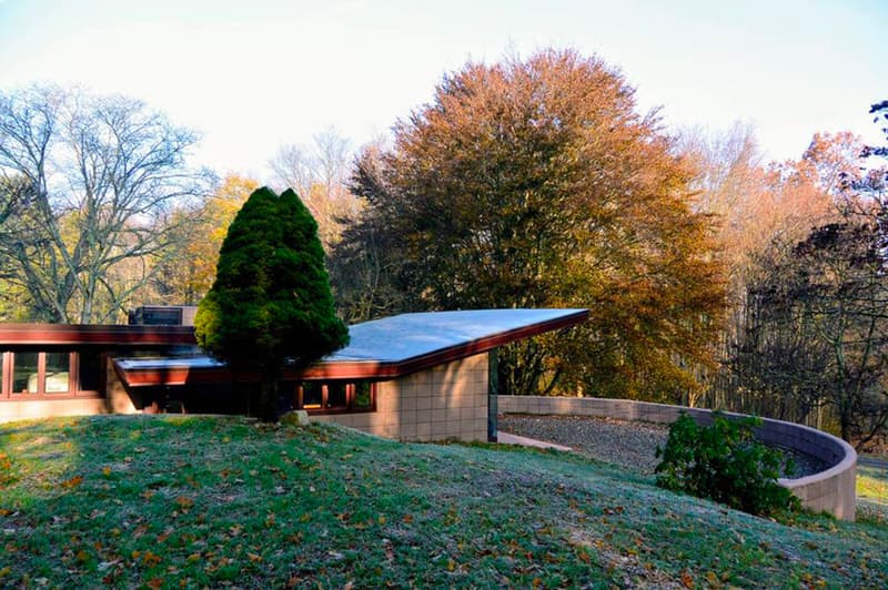 Frank Lloyd Wright Eppstein House Airbnb Michigan