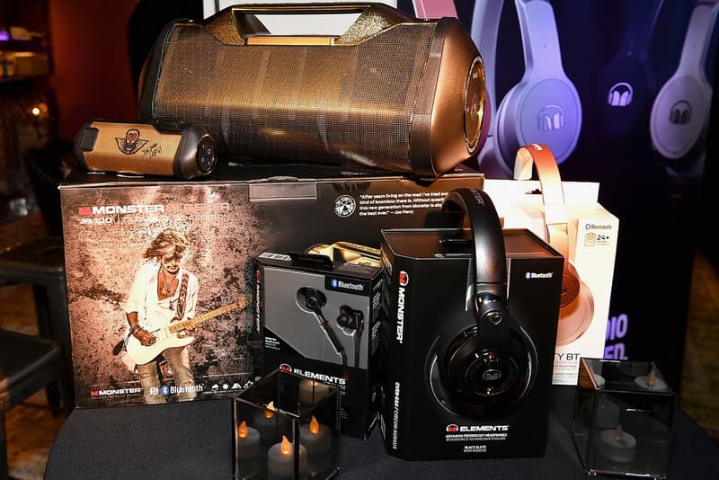 2018 Grammy Awards Celebrity Gift Bag Swag Grab