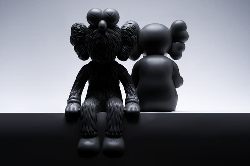 KAWS SEEING WATCHING Changsha IFS Sculpture Preview