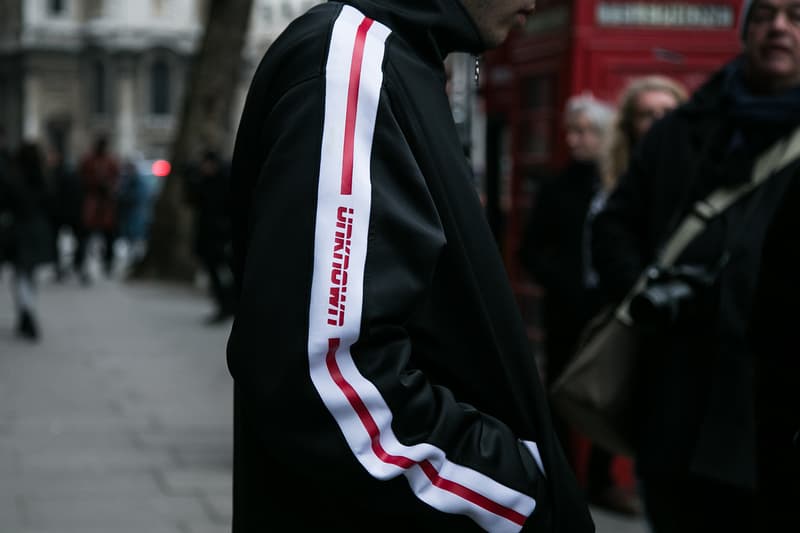 London Fashion Week Men's Fall/Winter 2018 Street Style Streetsnaps Balenciaga Nike Virgil Abloh Off-White Triple-S A-COLD-WALL*