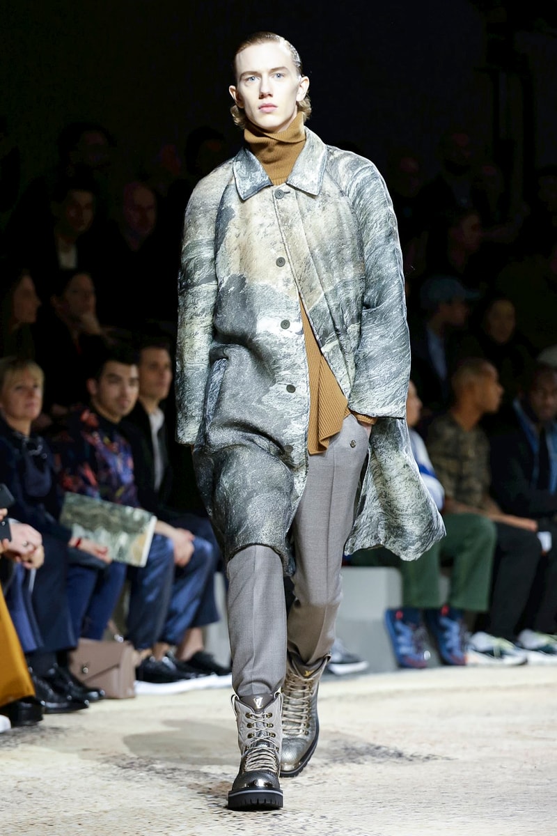 Louis Vuitton 2018 Fall Winter Collection Paris Fashion Week Mens PFW PFWM Kim Jones Kate Moss Naomi Campbell LV Marc Jacobs