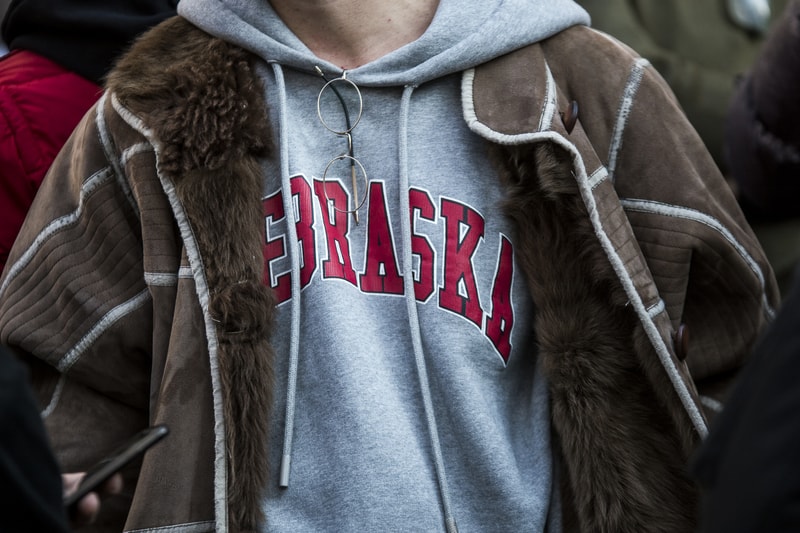 Milan Fashion Week Fall/Winter 2018 Street Style day 2 streetsnaps supreme louis vuitton off white burberry gosha prada margiela