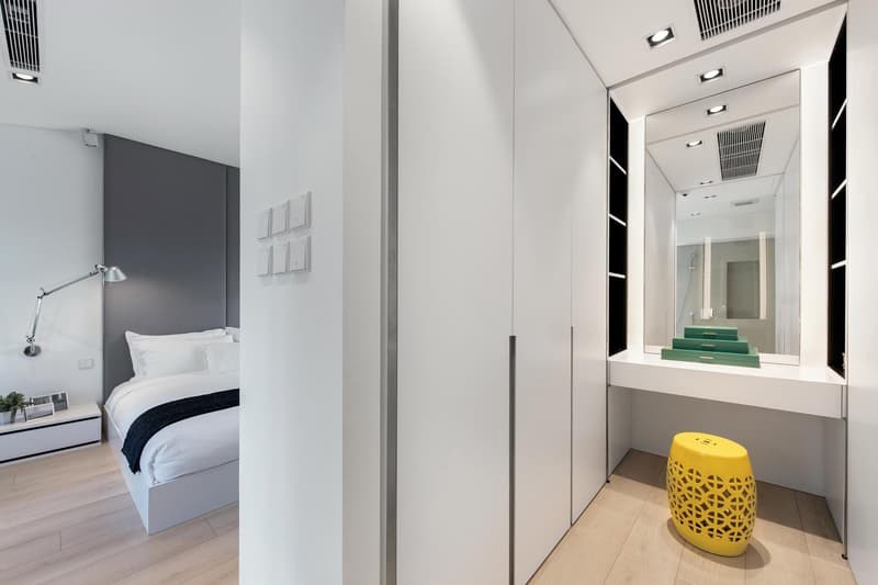 Millimeter Interior Design Hong Kong In-home garage Home Architecture